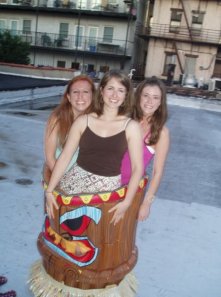 5692_525991516948_32701073_31452901_230072_n